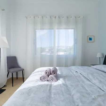 Located In A Stunning Area With Scenic Views !! Villa *