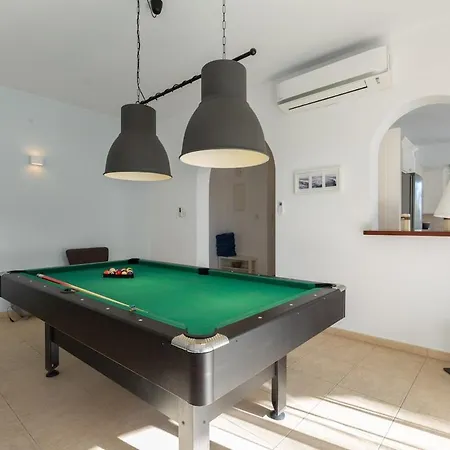 Located In A Stunning Area With Scenic Views !! Villa Peyia