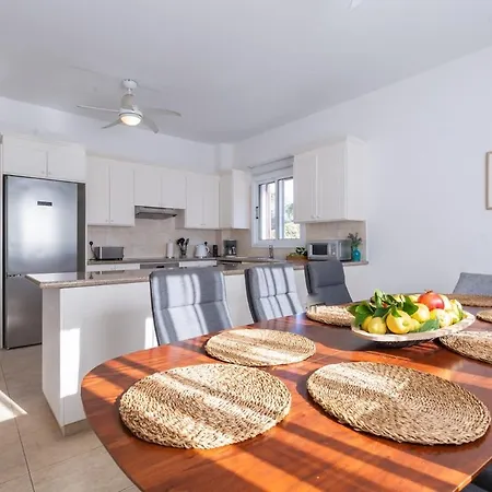 Villa Located In A Stunning Area With Scenic Views !! Peyia