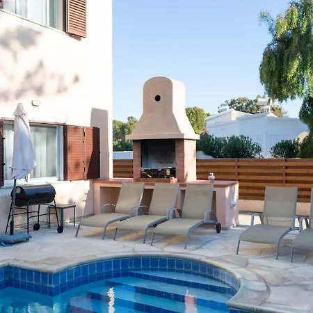 Located In A Stunning Area With Scenic Views !! Villa *